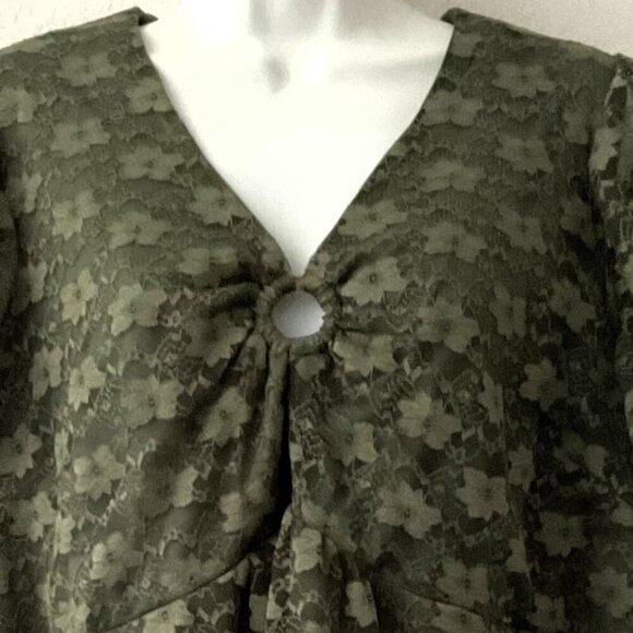 CATO PLUS FLORAL LACE TOP 18/20 - Picture 10 of 14